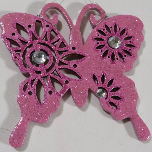 Butterfly with SUNFLOWER DESIGN Laser Cut Wooden Ornament Hangs #2 - Picture 2 of 6